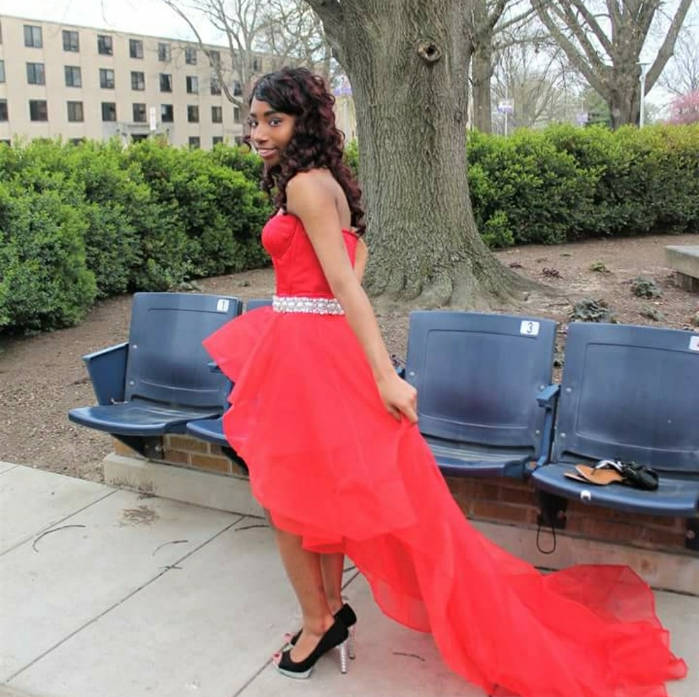 Dress - Picture 2 of 7